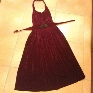 Eileen West Maroon Crushed Velvet Dress